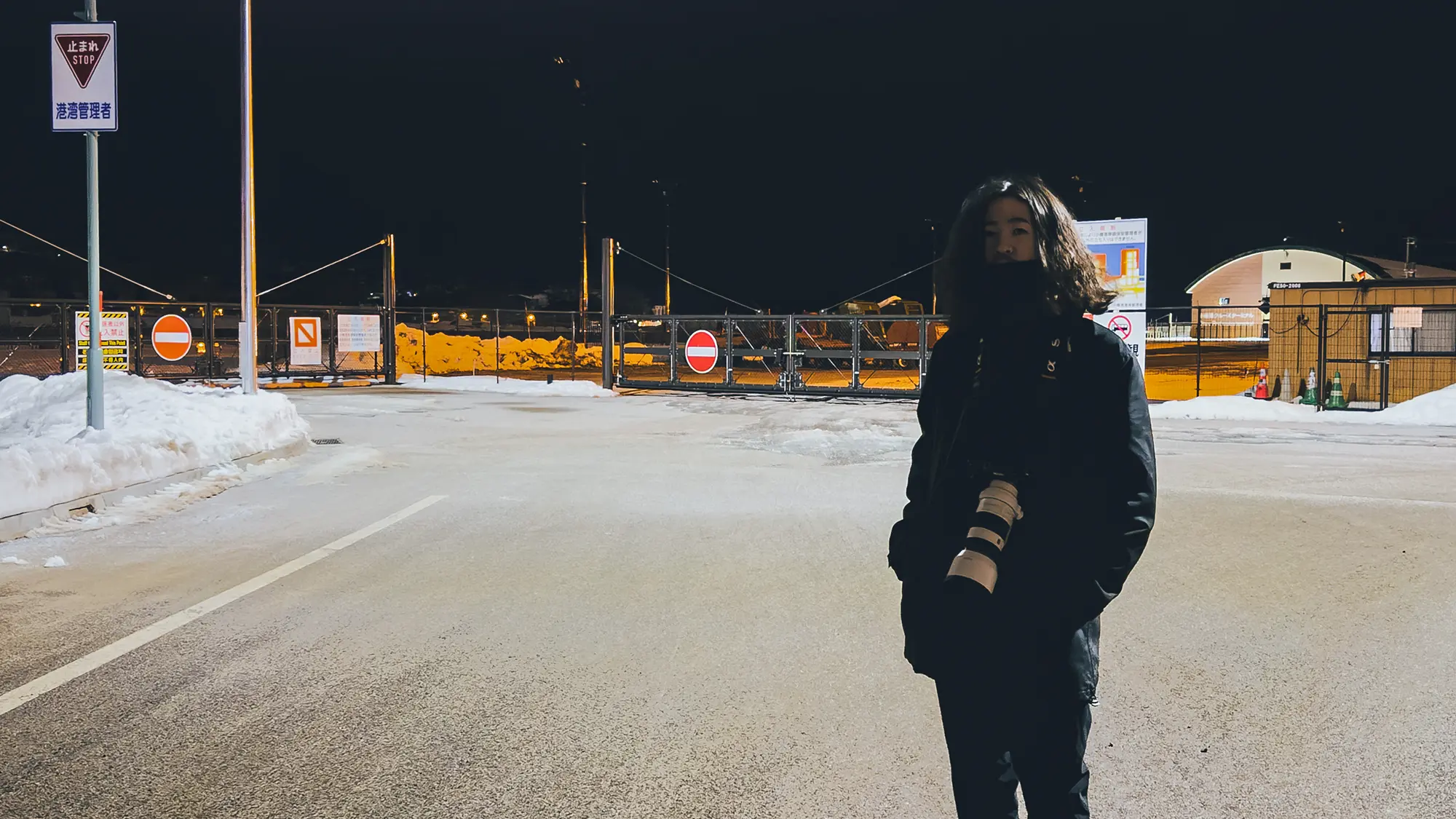 小樽港・小樽港・第3埠頭に立つ鈴屋一